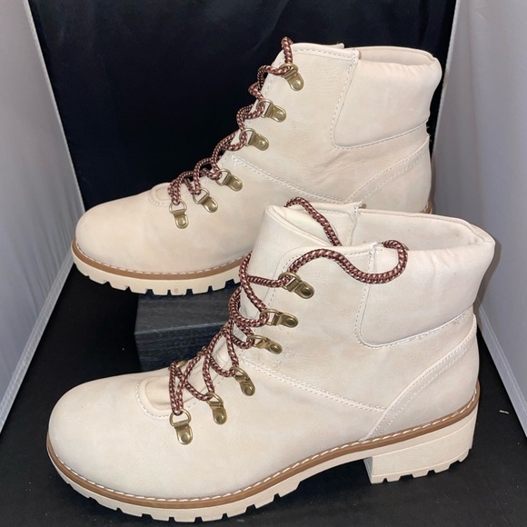 St. John's Bay Shoes - NWT St John’s Bay women’s boots size 11